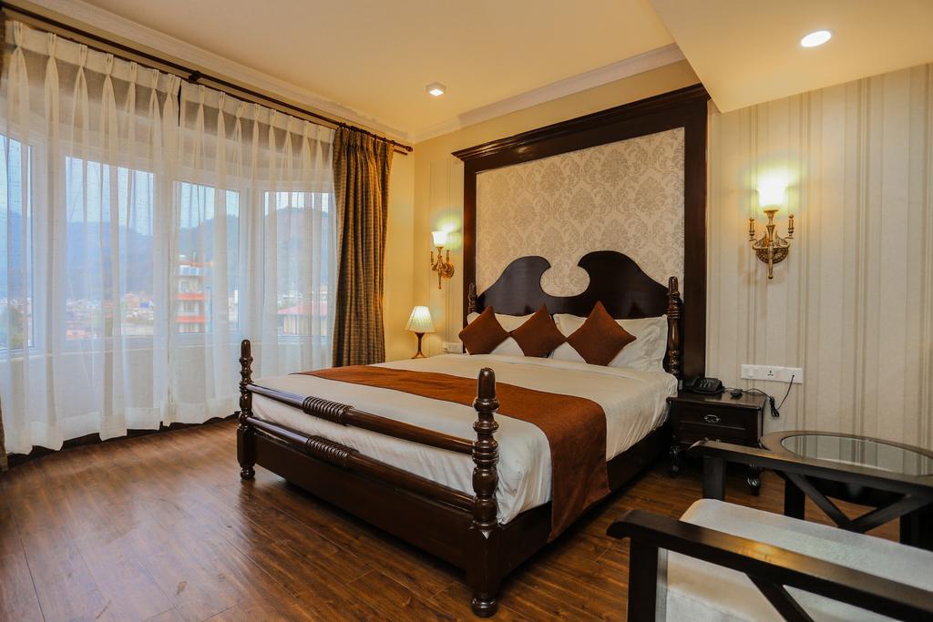 Da Yatra Courtyard Hotel Pokhara Exterior foto